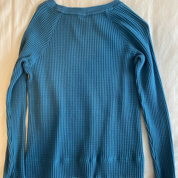 North Face Long Sleeve Waffle Knit - Picture 5 of 5